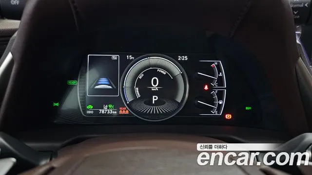 Lexus ES 2019 — фото 8
