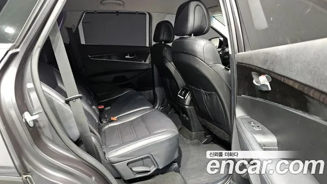 Kia Sorento 2017 — фото 18