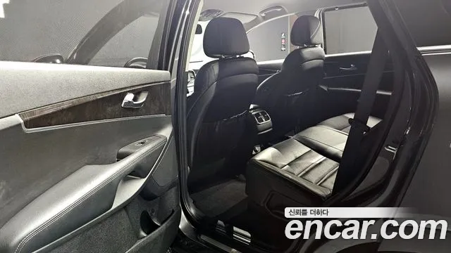 Kia Sorento 2017 — фото 16
