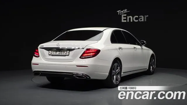 Mercedes-Benz E-Class 2018 — фото 2