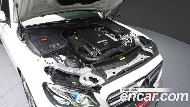 Mercedes-Benz E-Class 2018 — фото 6