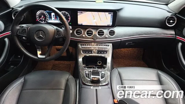 Mercedes-Benz E-Class 2018 — фото 10