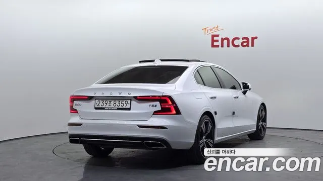 Volvo S60 2020 — фото 2