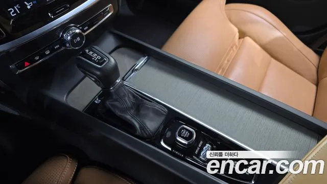Volvo S60 2020 — фото 12