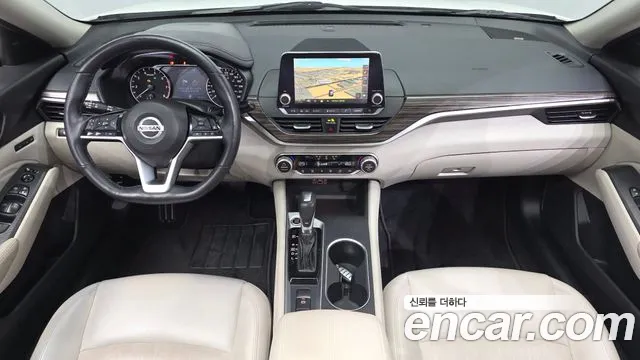 Nissan Altima 2019 — фото 10