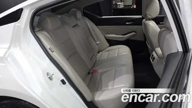 Nissan Altima 2019 — фото 18
