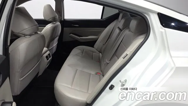 Nissan Altima 2019 — фото 16