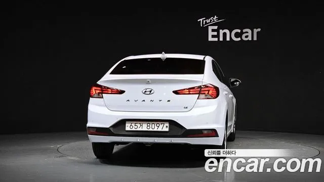 Hyundai AVANTE 2019 — фото 4