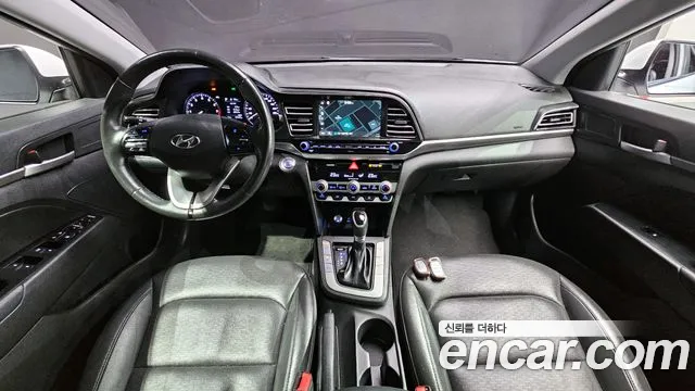 Hyundai AVANTE 2019 — фото 7