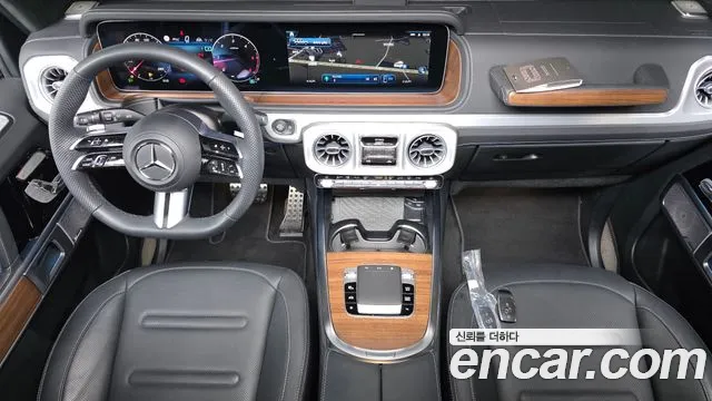 Mercedes-Benz G-Class 2025 — фото 10