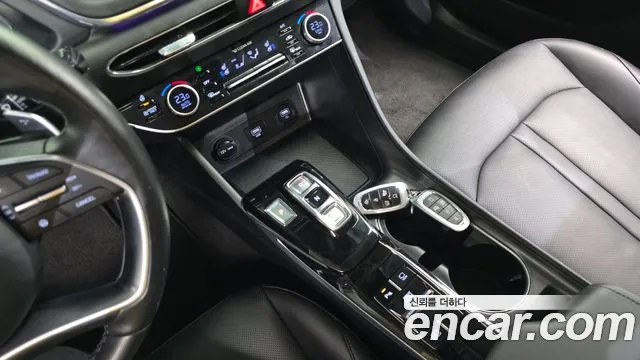 Hyundai Sonata 2022 — фото 12