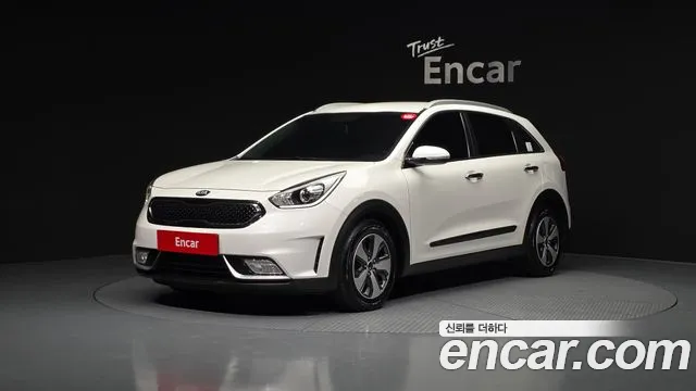 Kia Niro 2017 — фото 1