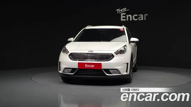 Kia Niro 2017 — фото 3