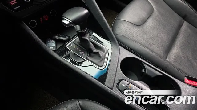 Kia Niro 2017 — фото 9