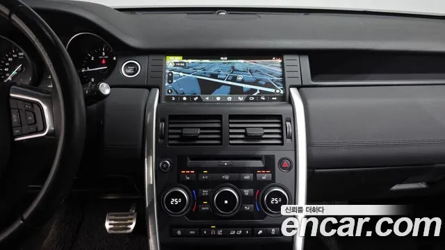 Land Rover Discovery Sport 2018 — фото 19