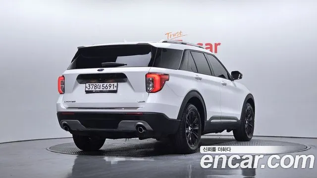 Ford Explorer 2020 — фото 2