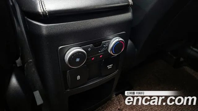 Ford Explorer 2020 — фото 18
