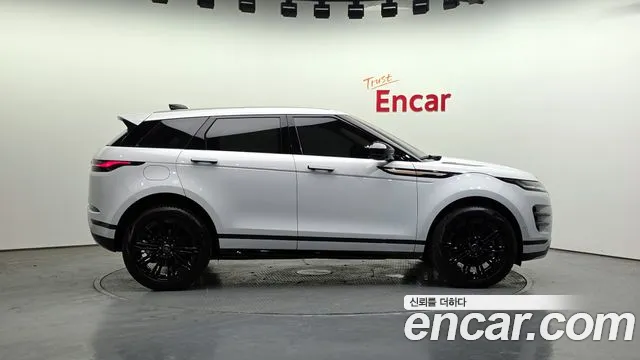 Land Rover Range Rover Evoque 2025 — фото 6