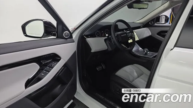 Land Rover Range Rover Evoque 2025 — фото 11
