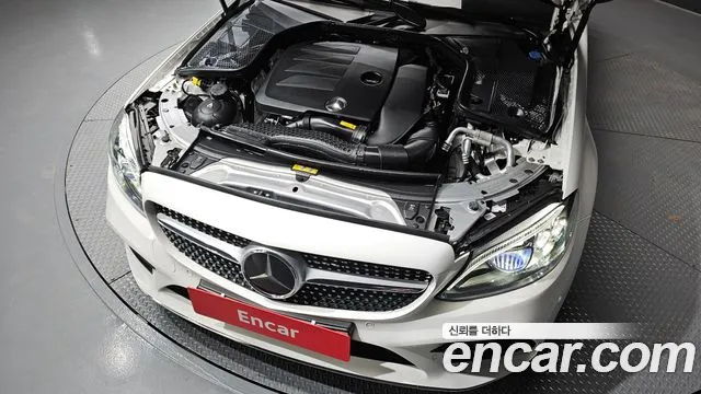 Mercedes-Benz C-Class 2023 — фото 6