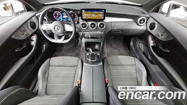 Mercedes-Benz C-Class 2023 — фото 7