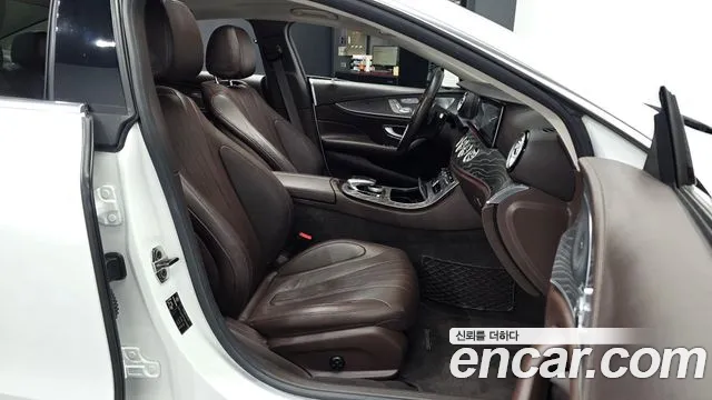 Mercedes-Benz CLS-Class 2019 — фото 17