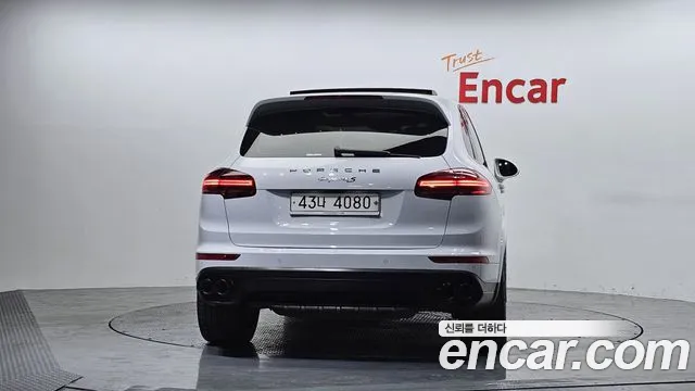 Porsche Cayenne 2017 — фото 4