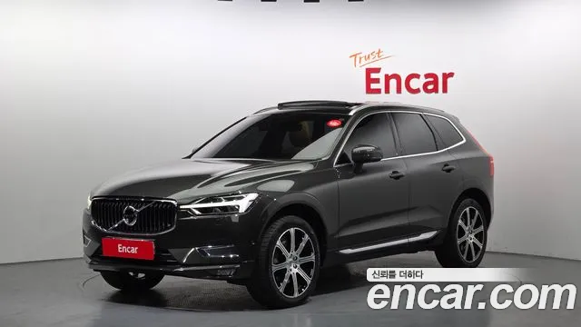 Volvo XC60 2019 — фото 1