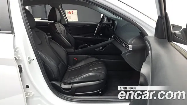Hyundai AVANTE 2022 — фото 17