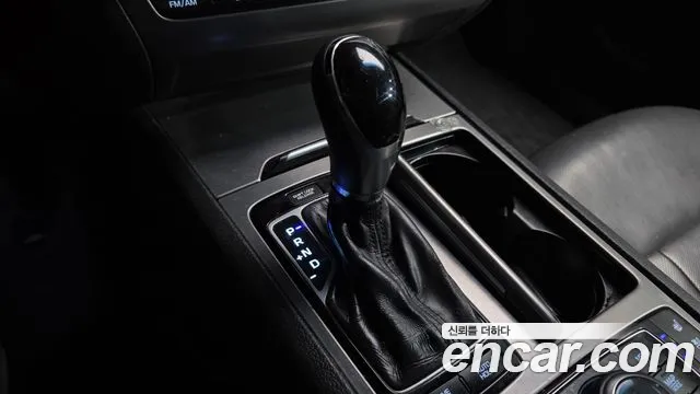 Hyundai Genesis 2015 — фото 9