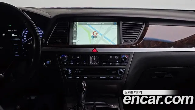 Hyundai Genesis 2015 — фото 12
