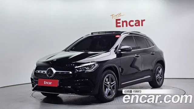Mercedes-Benz GLA-Class 2023 — фото 1