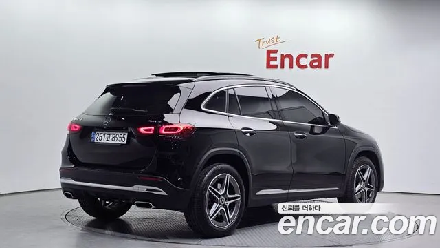 Mercedes-Benz GLA-Class 2023 — фото 2