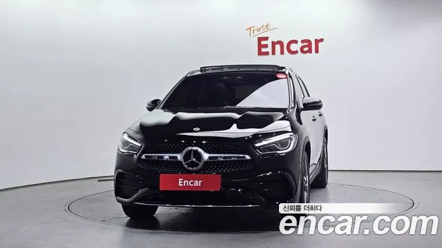 Mercedes-Benz GLA-Class 2023 — фото 3