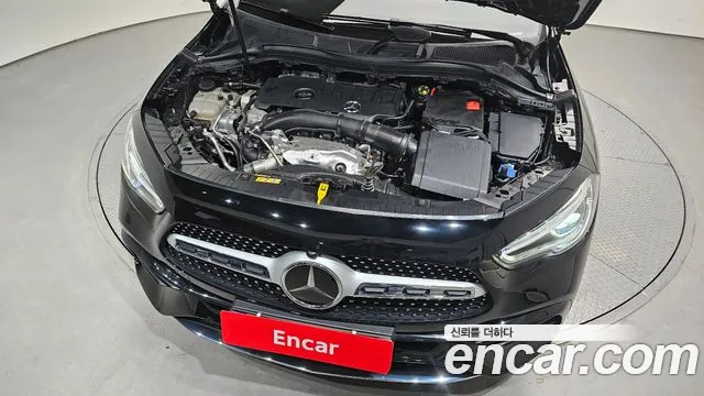 Mercedes-Benz GLA-Class 2023 — фото 6