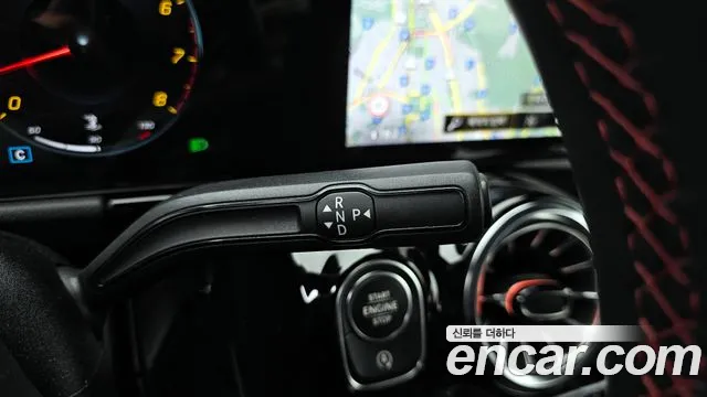 Mercedes-Benz GLA-Class 2023 — фото 12