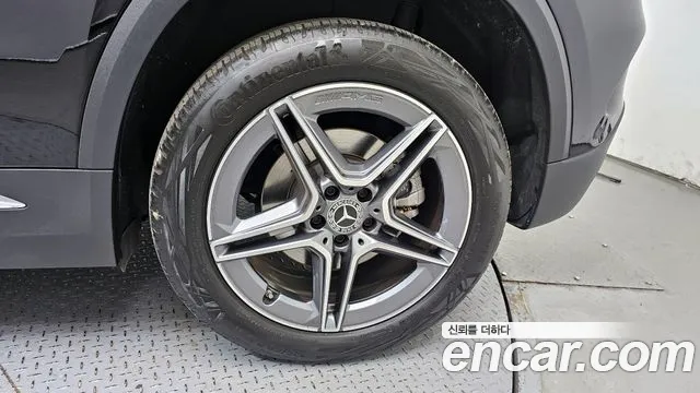 Mercedes-Benz GLA-Class 2023 — фото 7