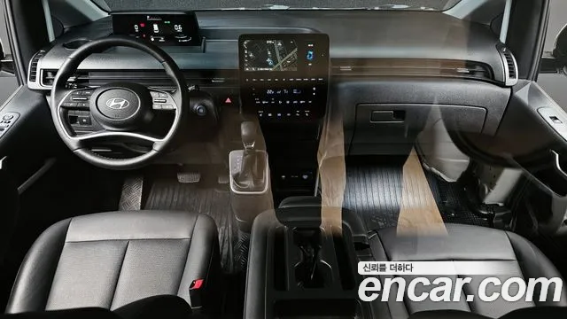 Hyundai Staria 2025 — фото 7