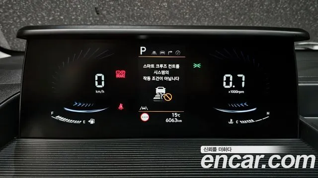 Hyundai Staria 2025 — фото 8