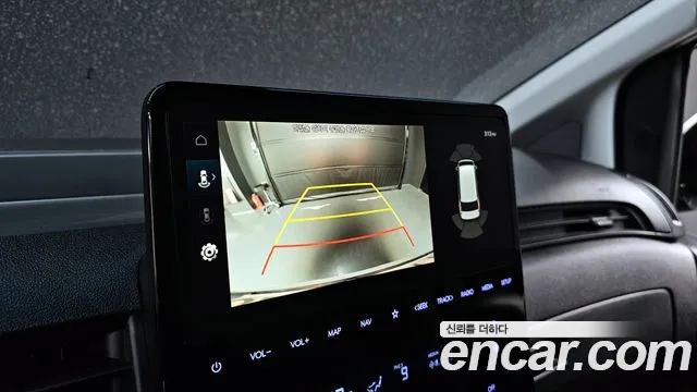 Hyundai Staria 2025 — фото 15