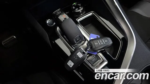 Peugeot 5008 2021 — фото 12