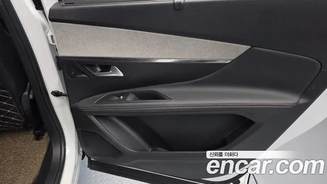 Peugeot 5008 2021 — фото 15