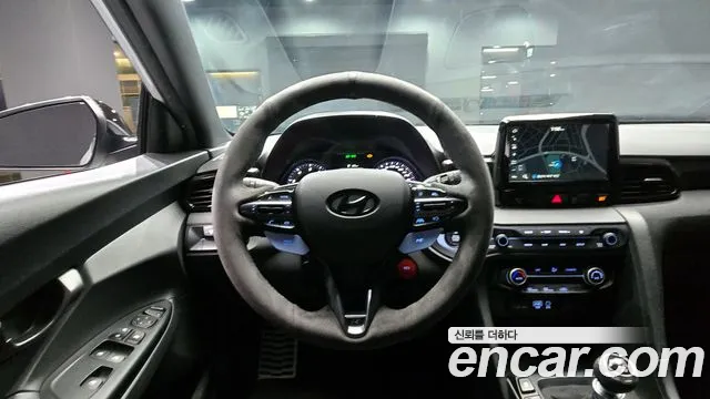 Hyundai Veloster 2019 — фото 12