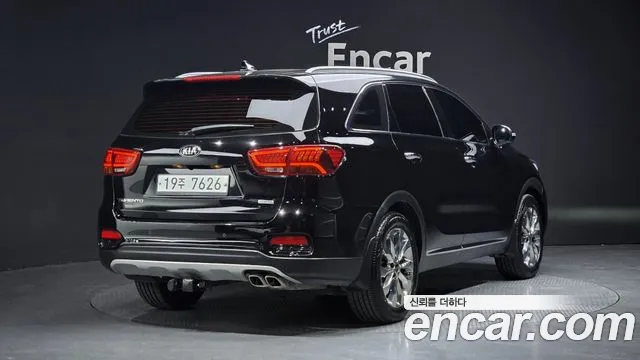 Kia Sorento 2019 — фото 2