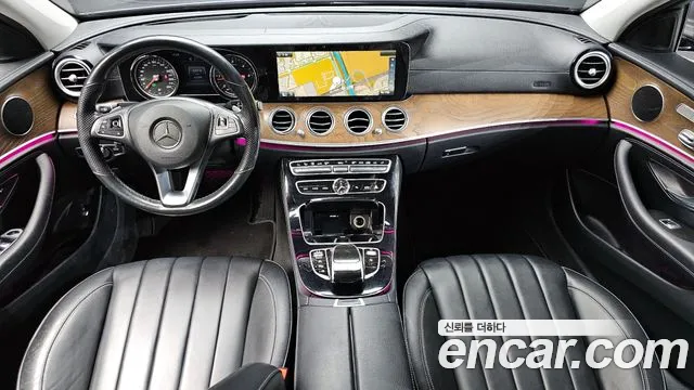 Mercedes-Benz E-Class 2017 — фото 7