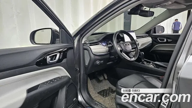 Jeep Compass 2022 — фото 13