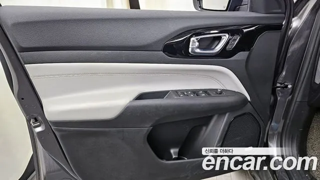 Jeep Compass 2022 — фото 14