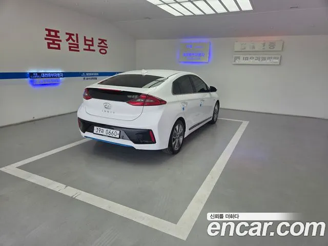 Hyundai Ioniq 2016 — фото 5