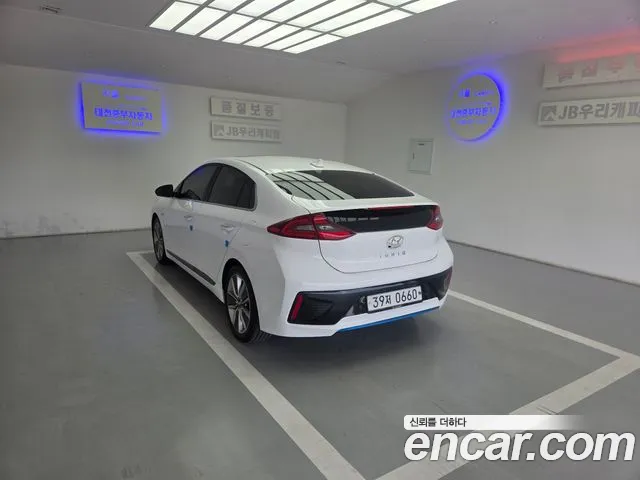 Hyundai Ioniq 2016 — фото 6