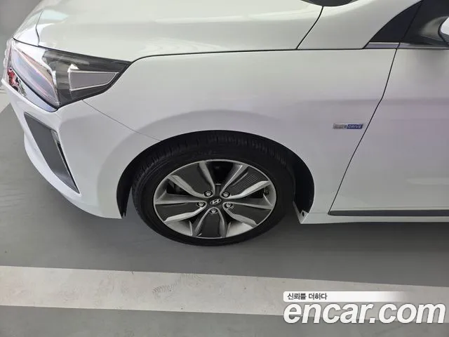 Hyundai Ioniq 2016 — фото 20